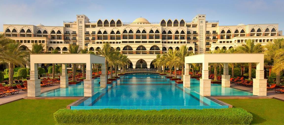 Zabeel Saray Royal Residences Lagoon Villa Дубай Экстерьер фото